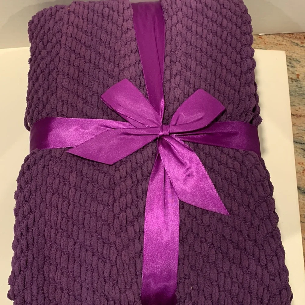 Boon Throw & Blanket